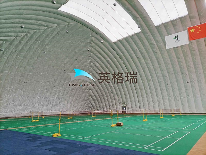 在建筑中廣泛使用的膜材料有什么特性？